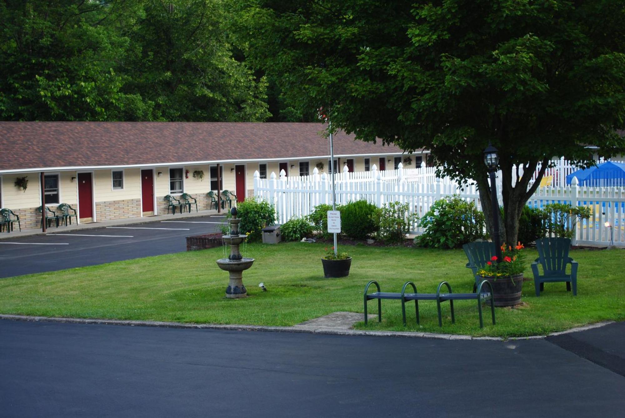 Fran Cove Motel Lake George Bagian luar foto