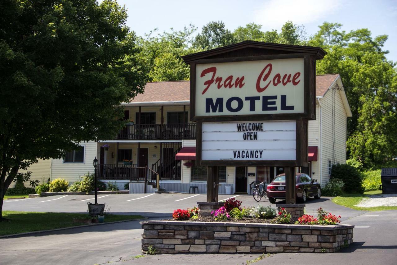 Fran Cove Motel Lake George Bagian luar foto