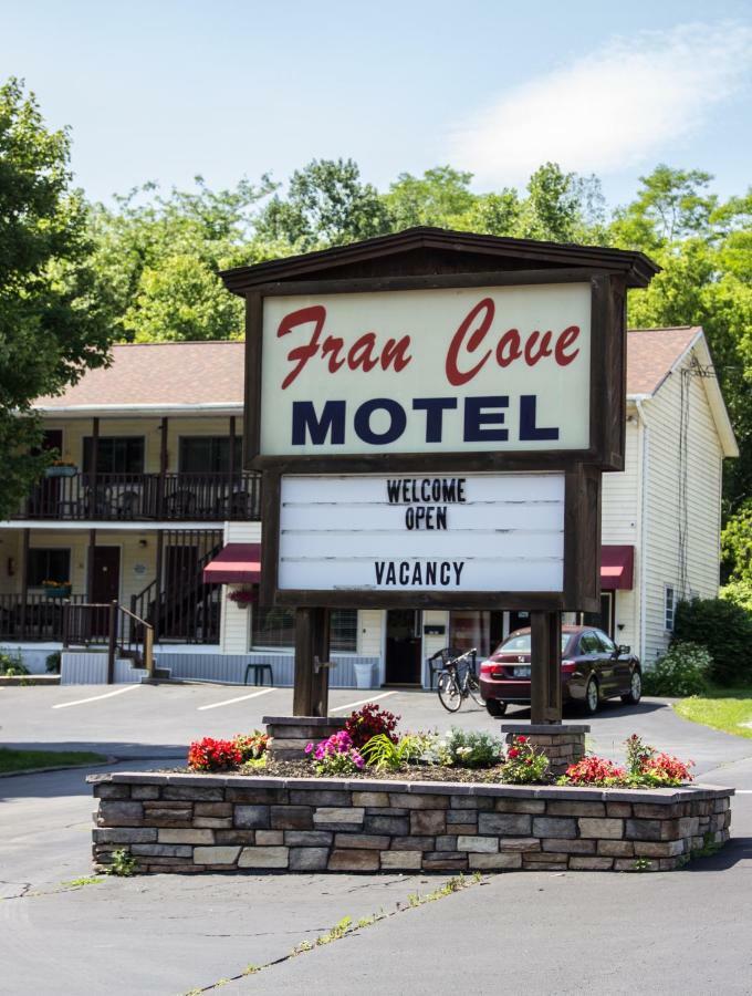 Fran Cove Motel Lake George Bagian luar foto